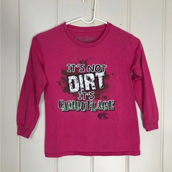Bass Pro Shops Kids Pink Blouse Shirt
6 / 7 Small
It’s not dirt it’s camouflage - Picture 10 of 16